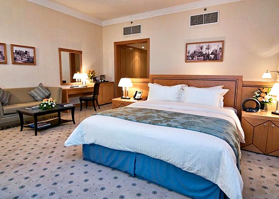 Wiseman Grand Hotel Доха Экстерьер фото A room at the Grand Hyatt Hotel, Amman