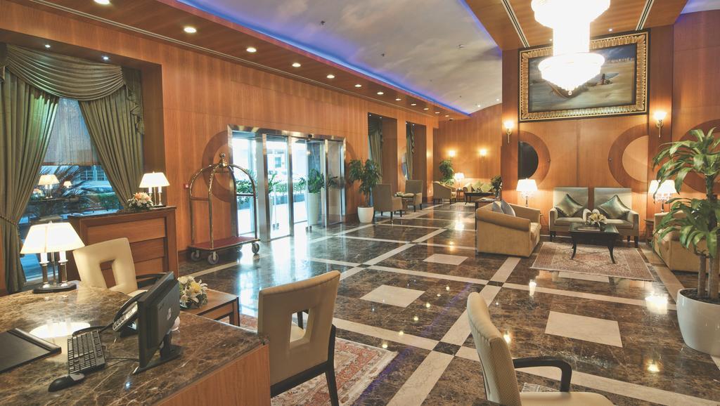 Wiseman Grand Hotel Доха Экстерьер фото Lobby